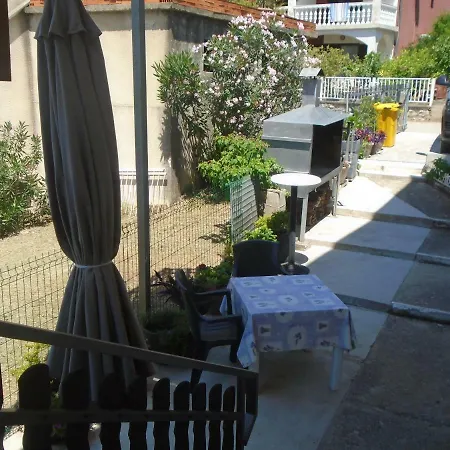 Apartment Vidic *